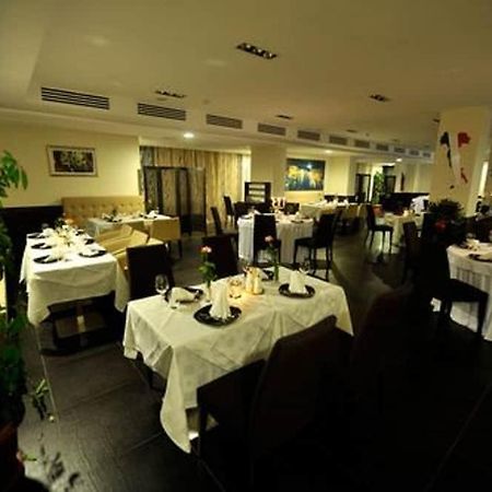 Liberte Oran Hotel Bagian luar foto