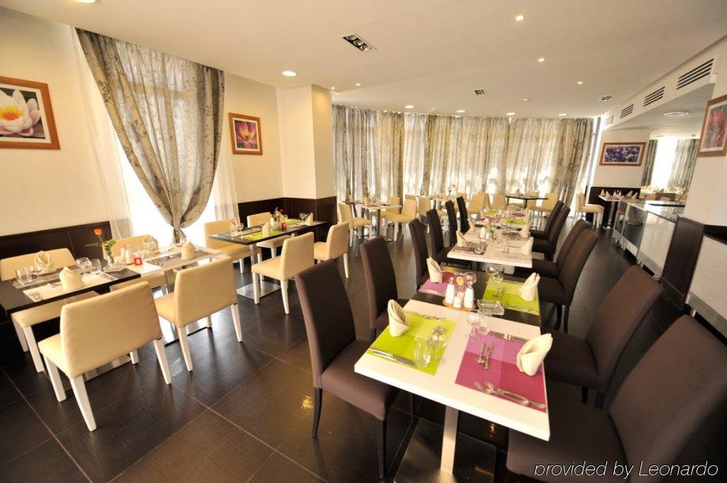 Liberte Oran Hotel Bagian luar foto